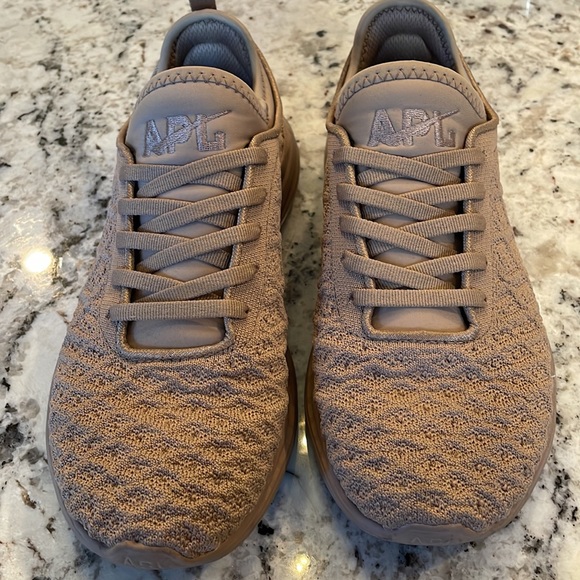 APL:Techloom Phantom Almond - Picture 2 of 6